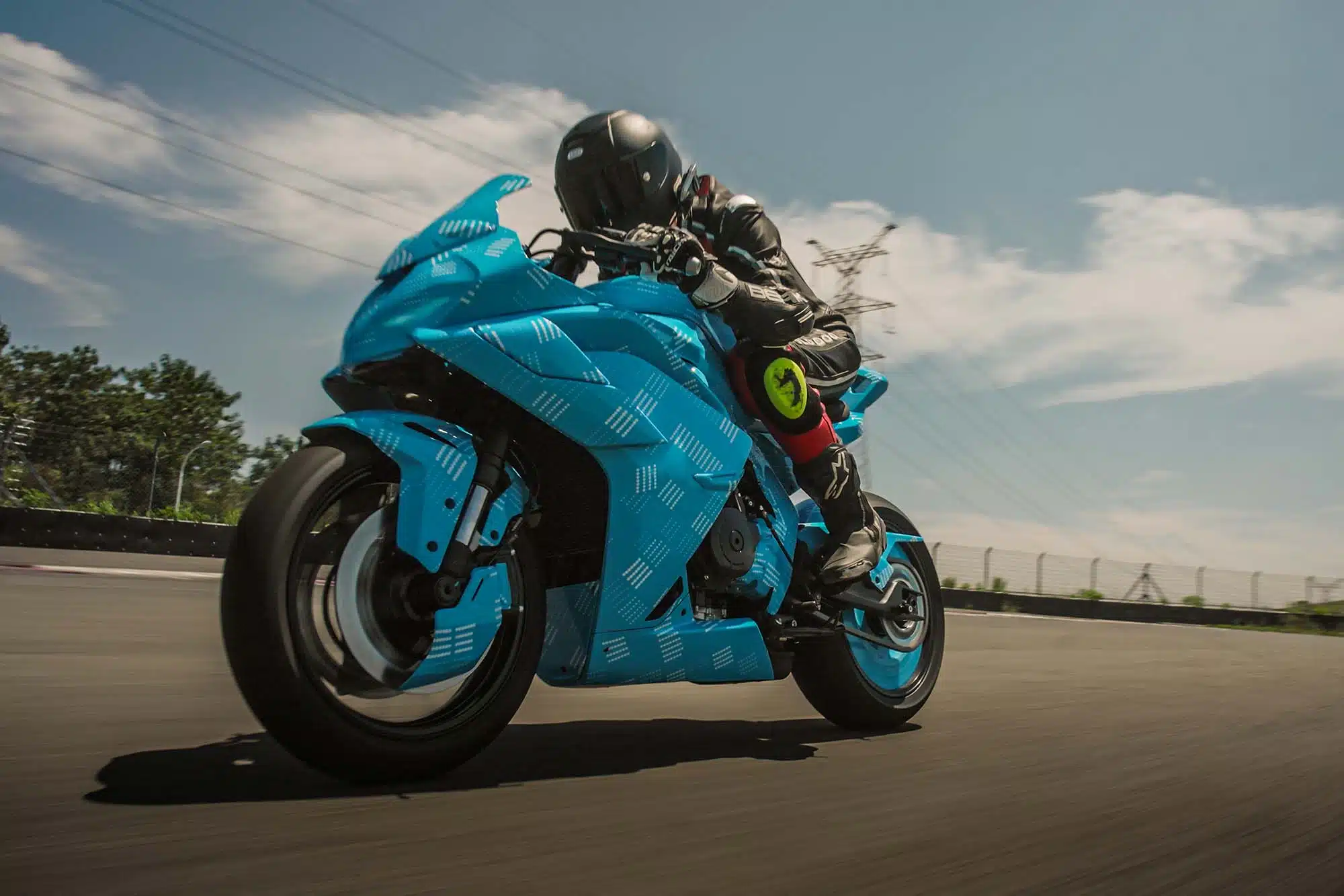 CFMOTO 675SR et 500SR – Le futur de la gamme sportive