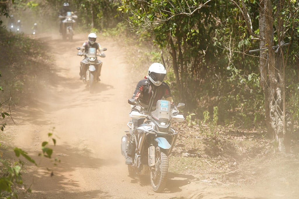 Lancement 450MT CFMOTO France