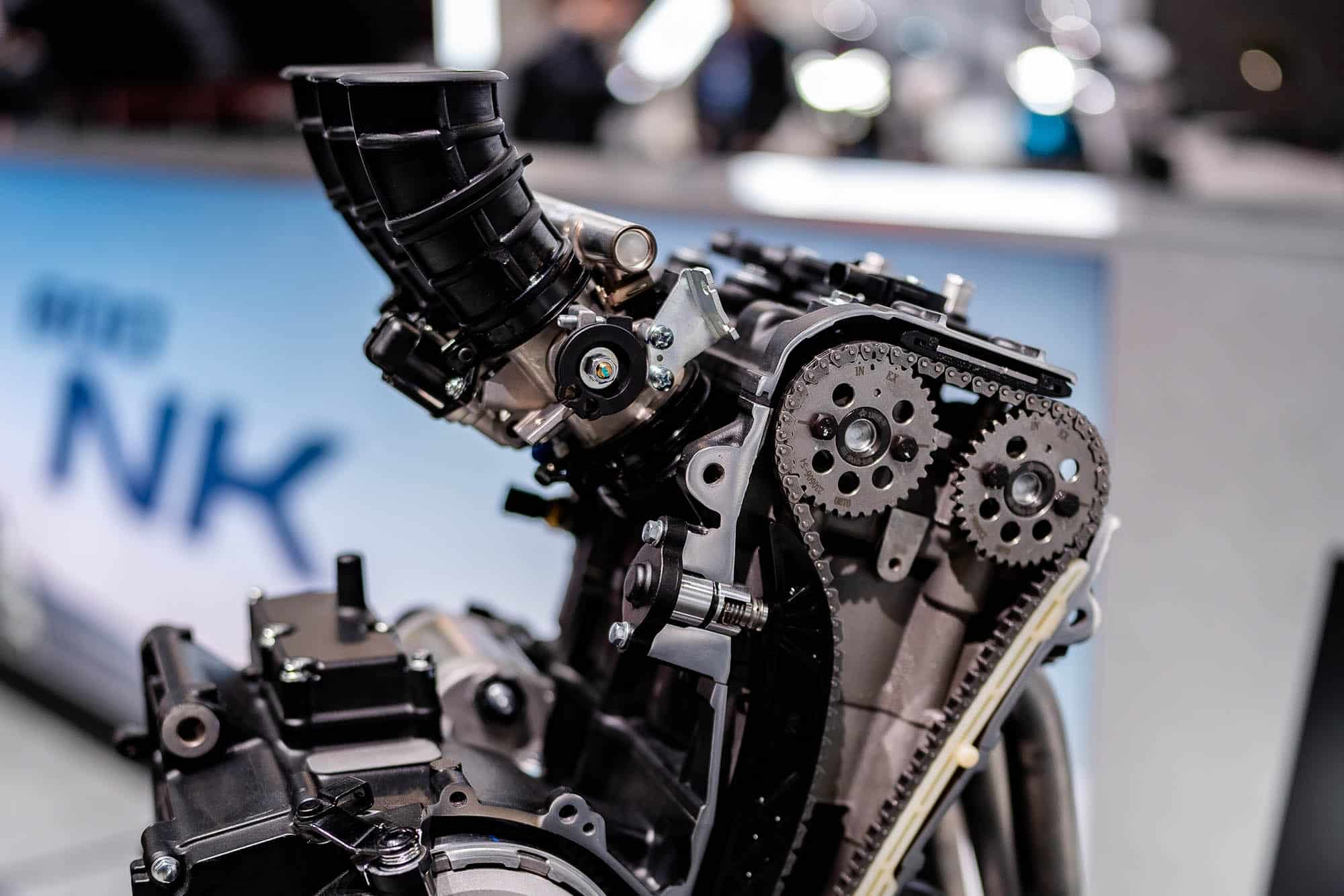 Moteur 3 cylindre 675 EICMA 2023 CFMOTO
