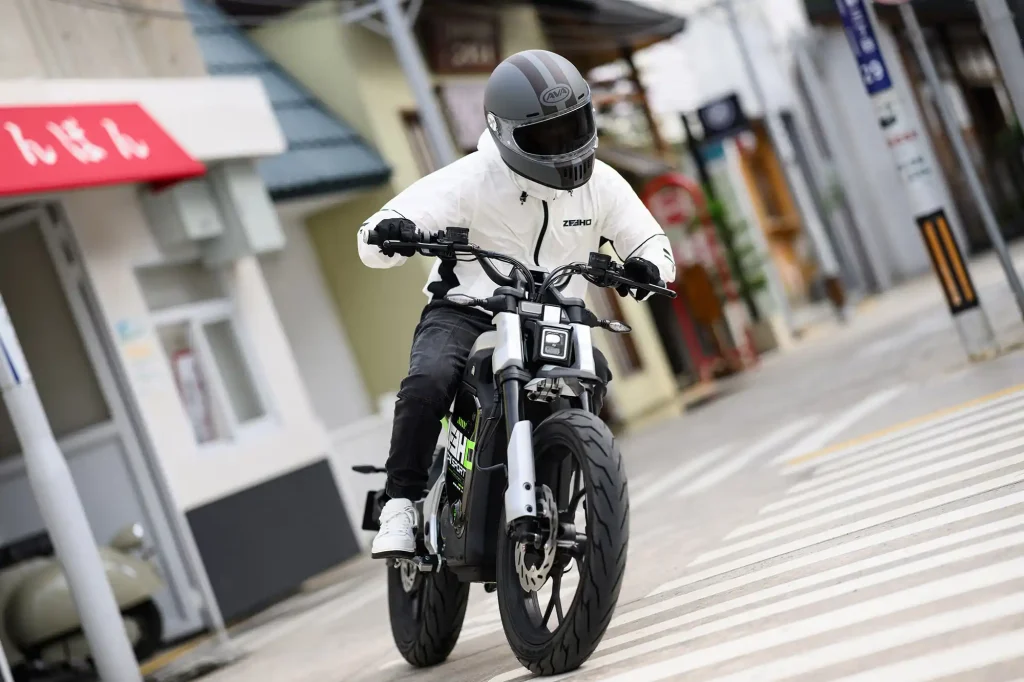 Découvrez ZEEHO, la nouvelle marque électrique par CFMOTO