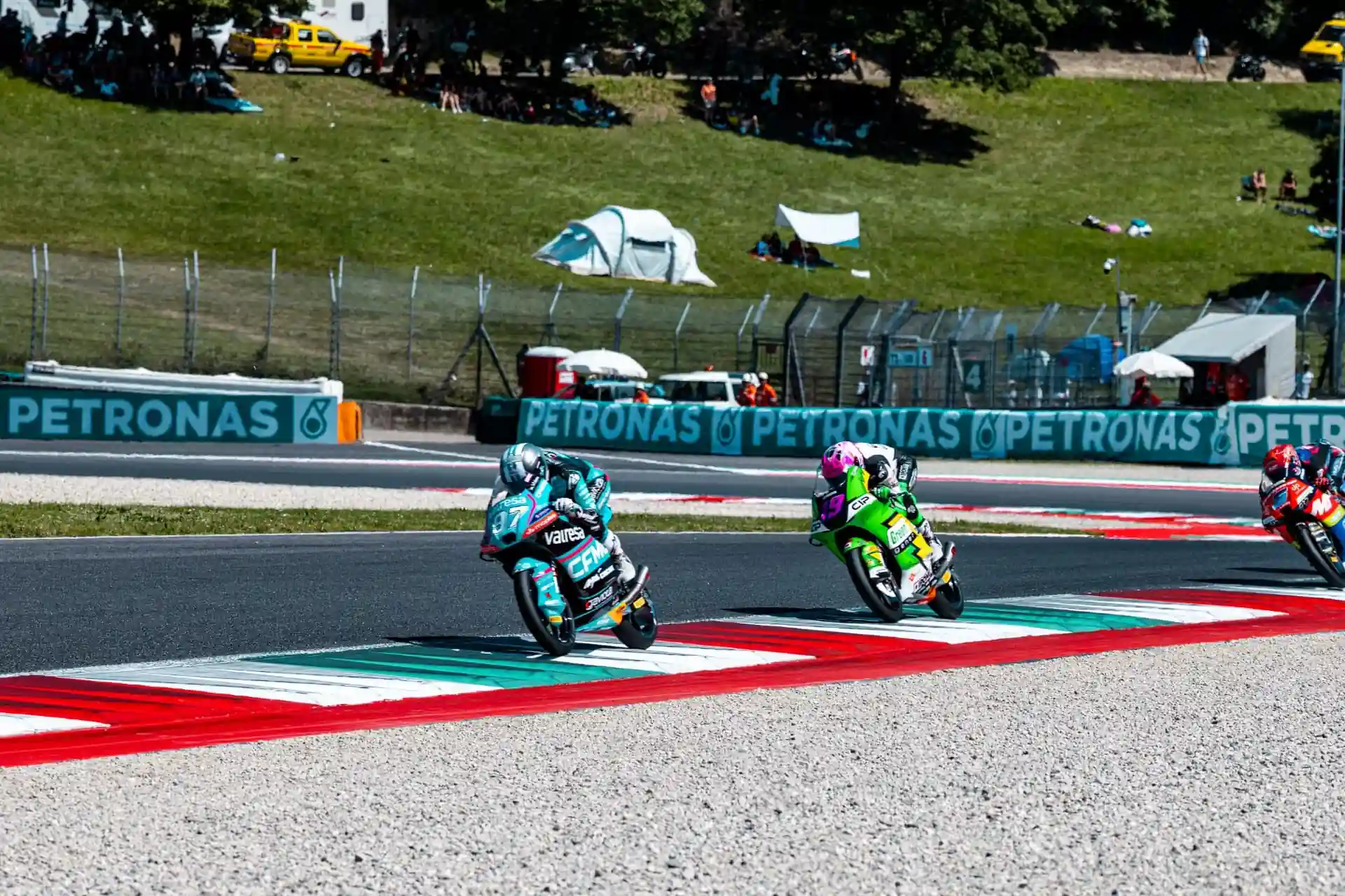 Pilotes Moto3 en piste au Grand Prix d'Italie 2026, circuit du Mugello
