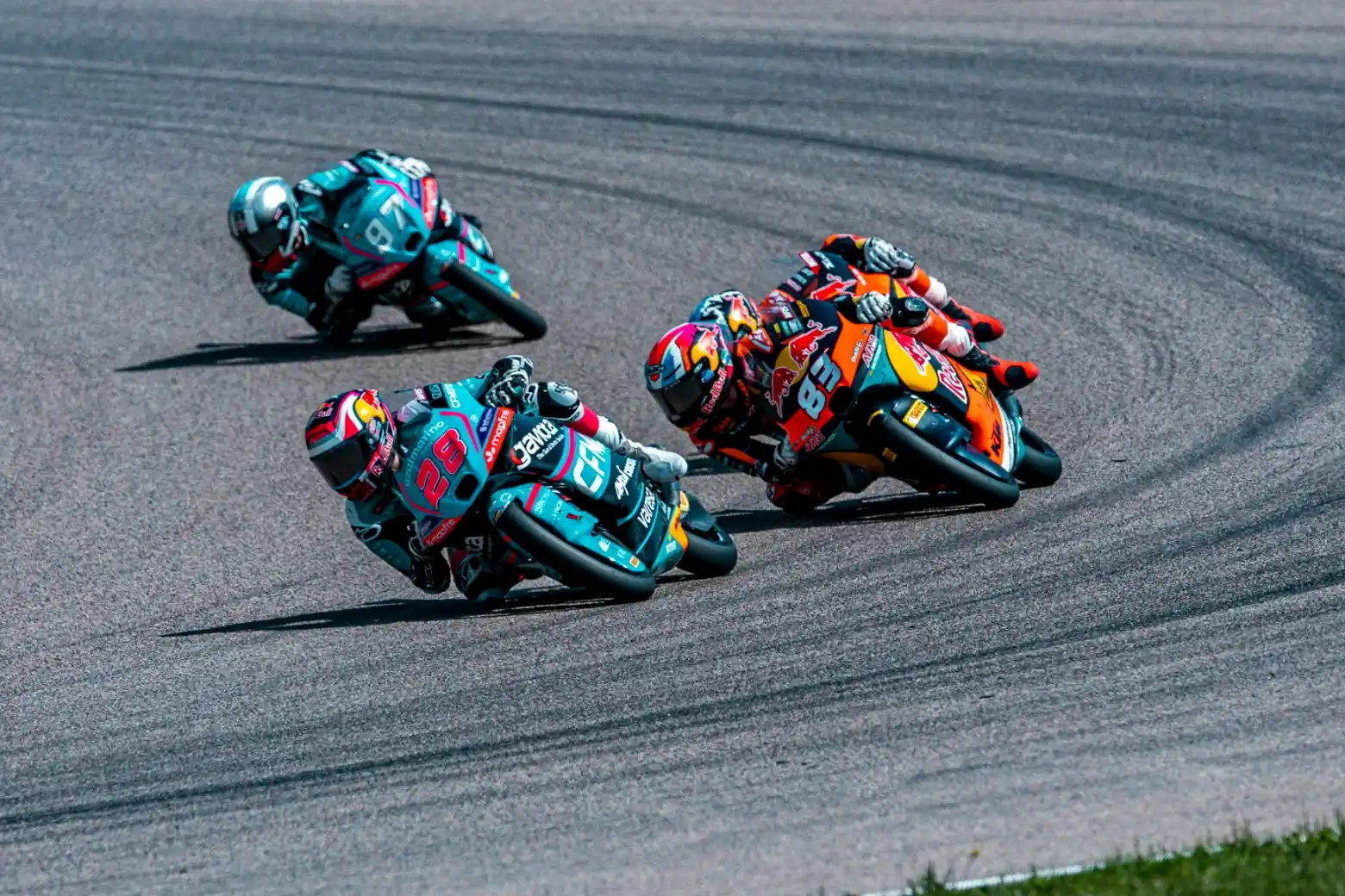 Marco Morelli en action lors de la course Moto3 du GP d'Allemagne 2026 au Sachsenring