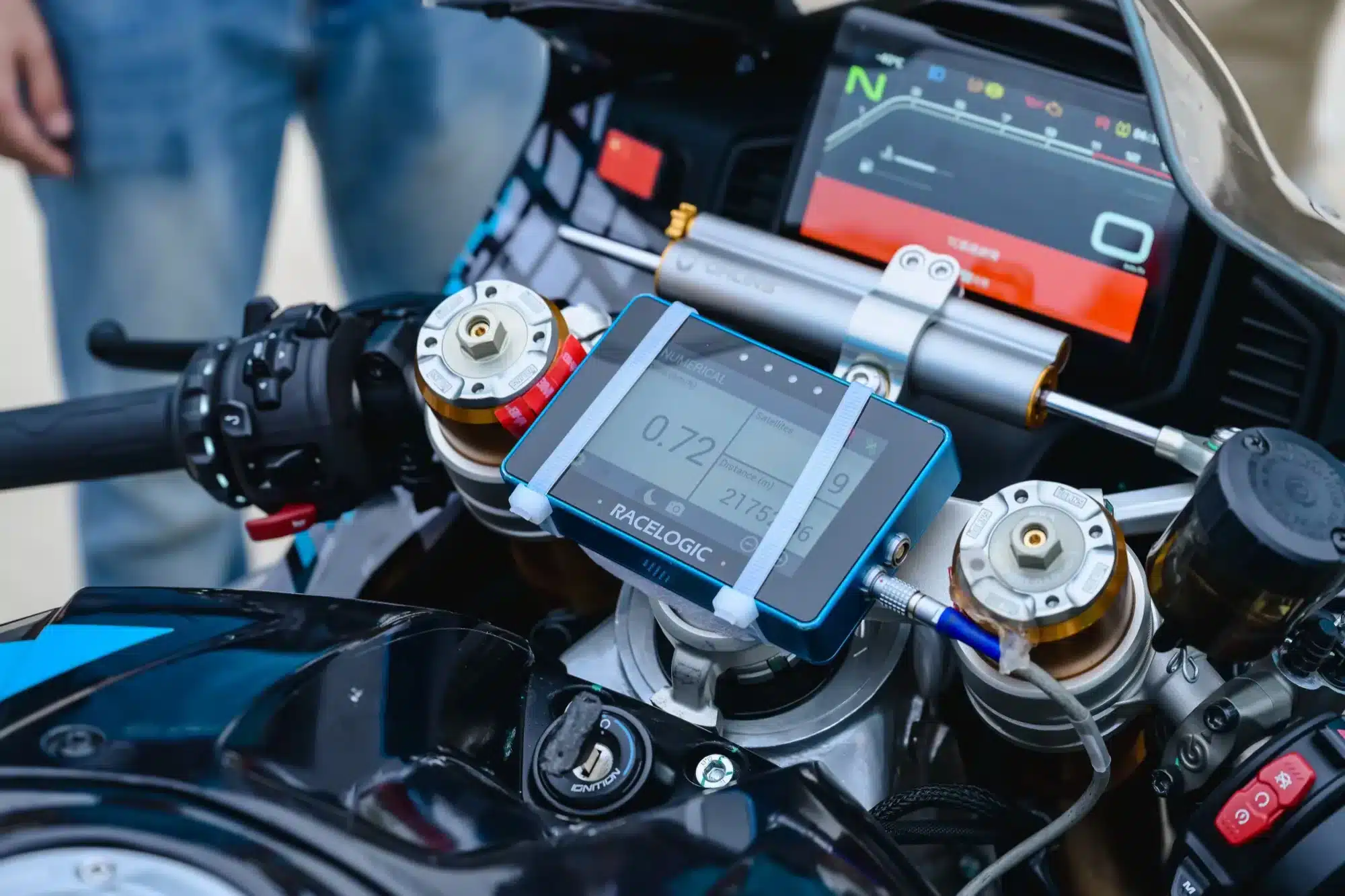CFMOTO V4 SR-RR Record vitesse visuel_06